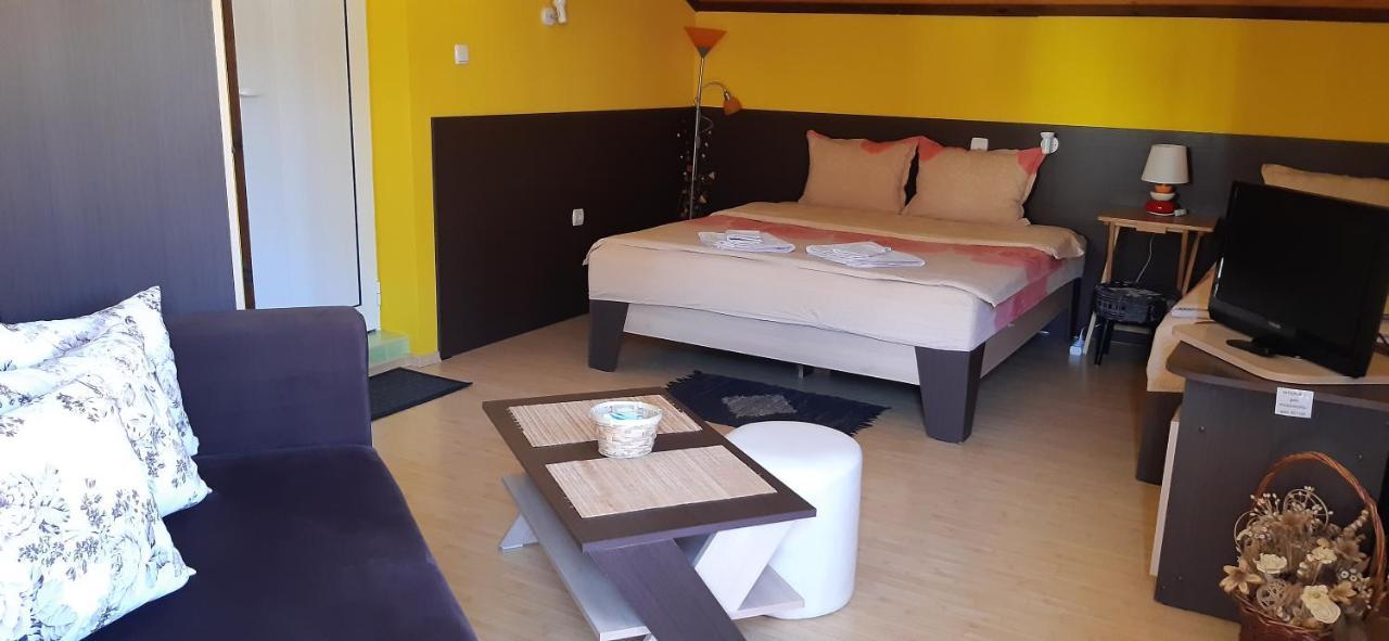 בלוגראדצ'יק Guesthouse Geto מראה חיצוני תמונה