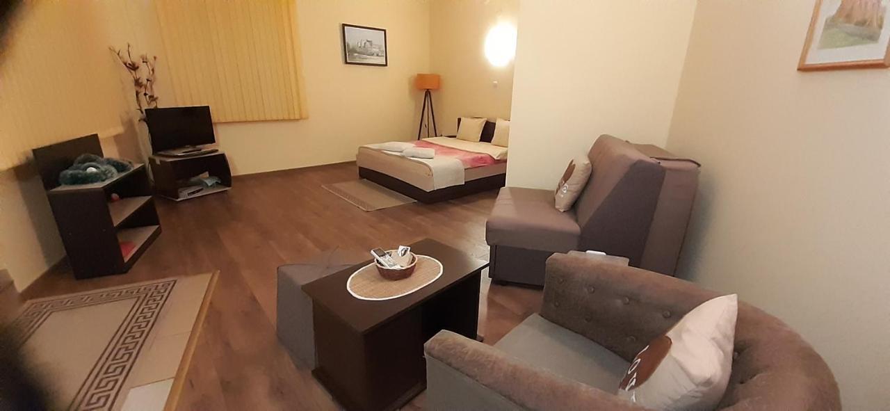 בלוגראדצ'יק Guesthouse Geto מראה חיצוני תמונה